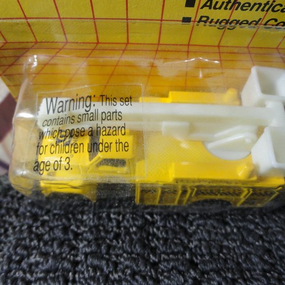 Matchbox Telephone Co Utility Truck Moving parts 90 edition~NOS~Sealed - Picture 3 of 4